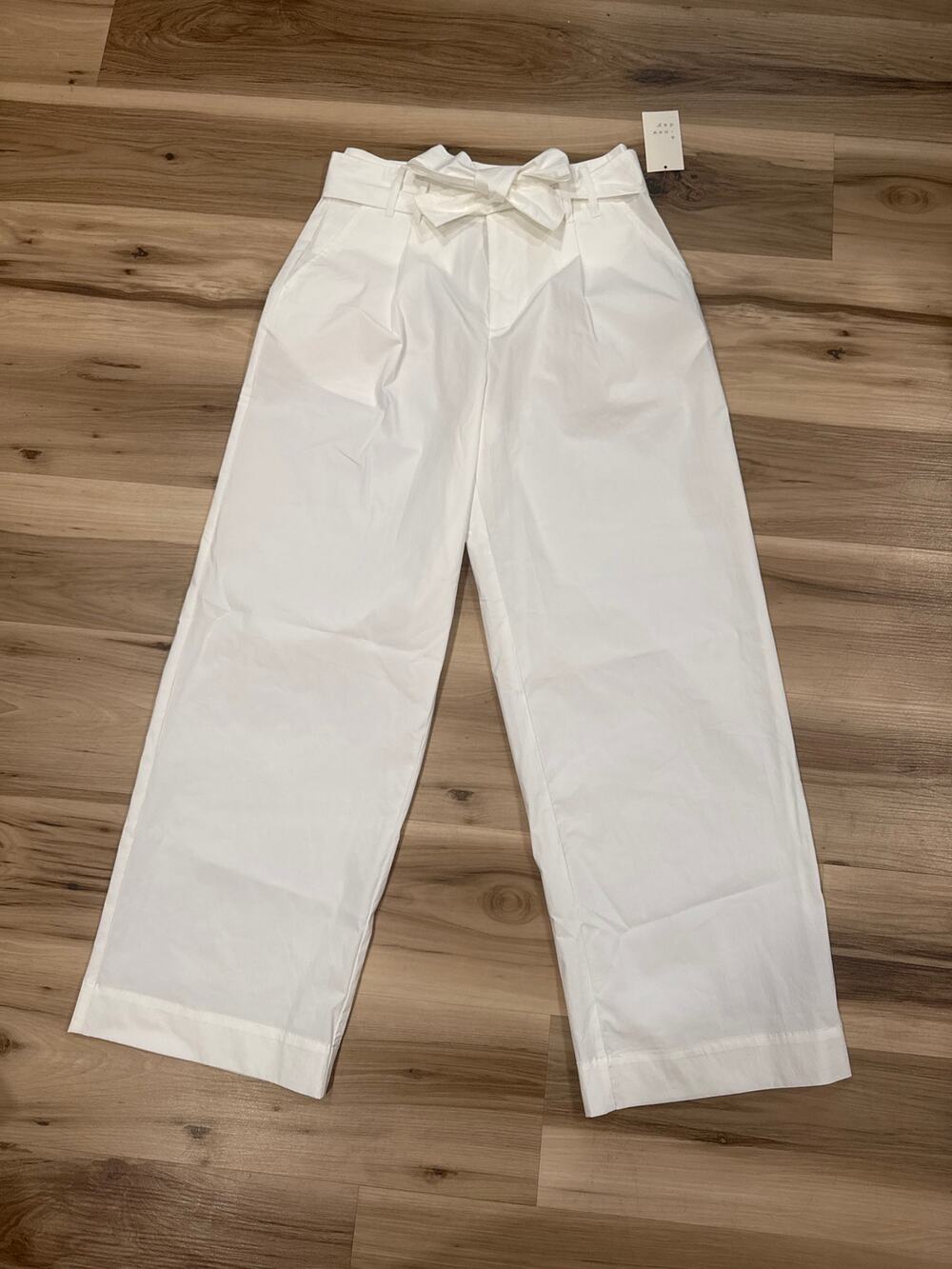 A New Day White Pants Stretch Wide Leg w Belt Size 8
